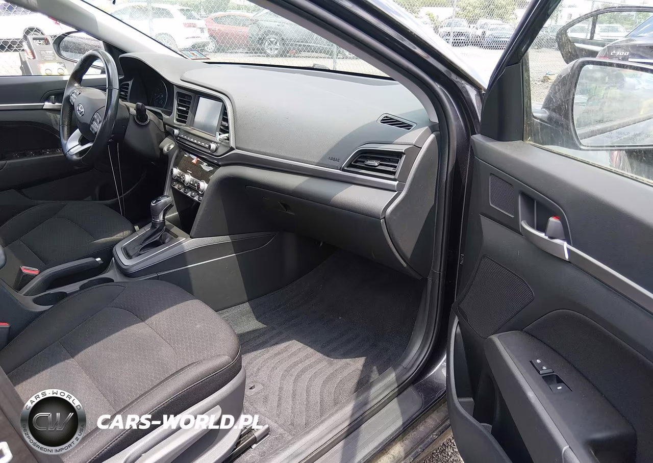 2020 Hyundai Elantra Value Edition VIN:5NPD84LFXLH605376 - 5