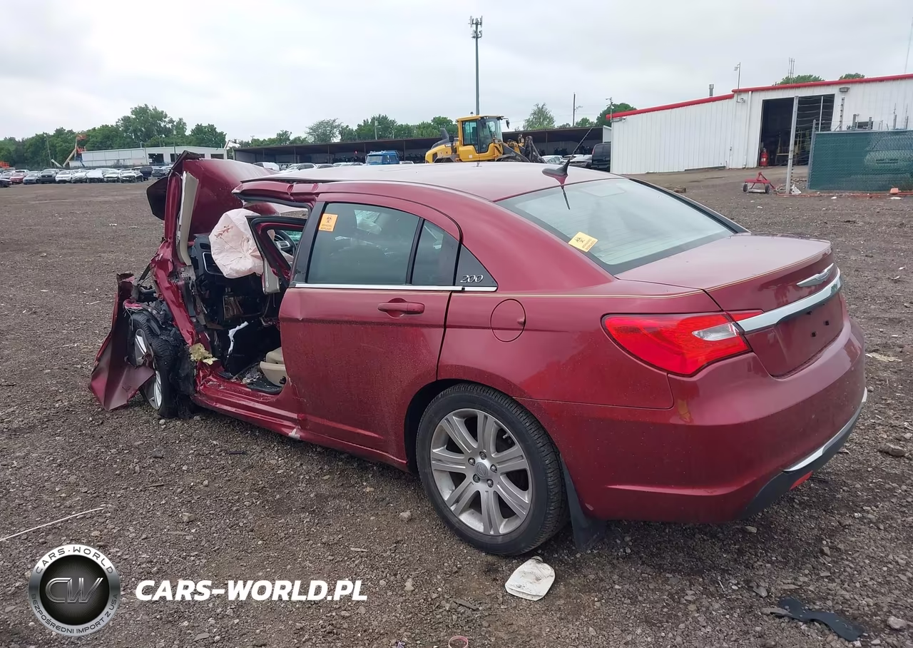 2014 Chrysler 200 Touring VIN:1C3CCBBB9EN107514 - 3