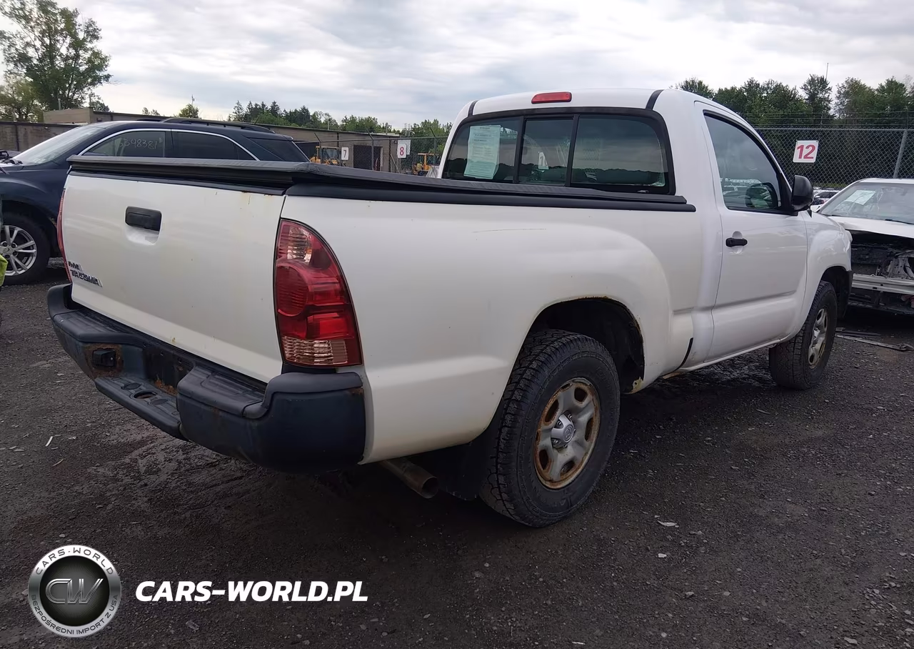 2014 Toyota Tacoma VIN:5TFNX4CN3EX038899 - 4