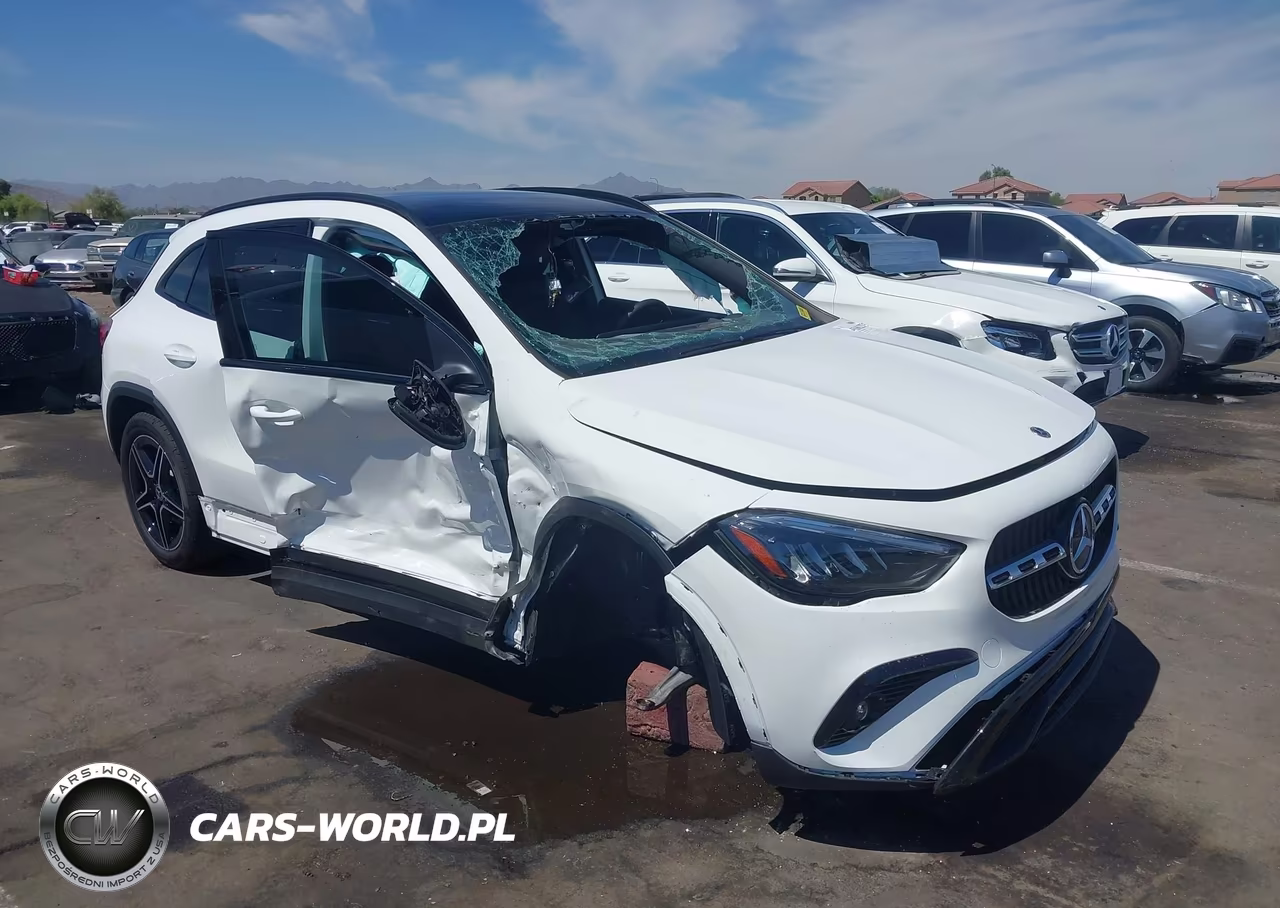 2026 Mercedes-Benz Gla 250 4Matic – zdjęcie 1 z 17