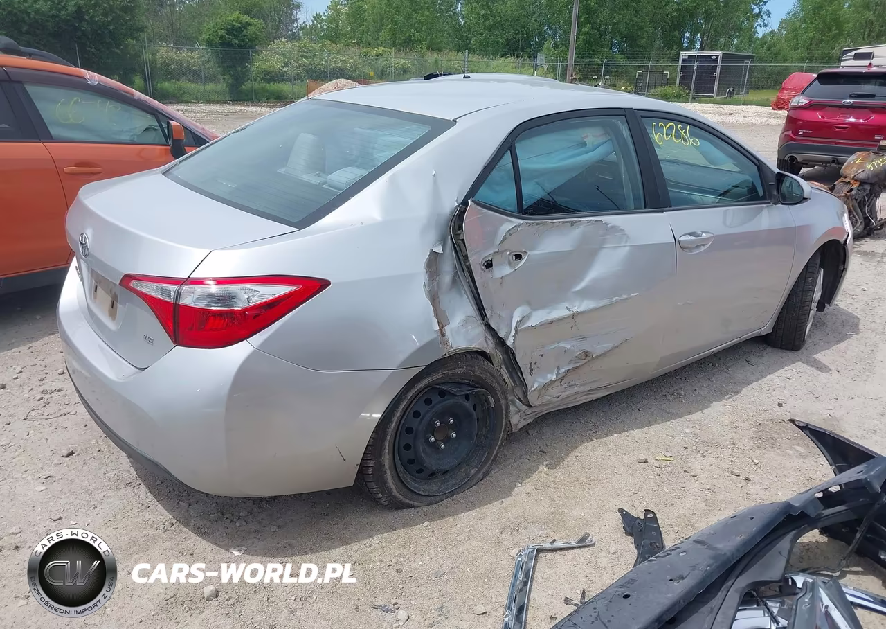 2014 Toyota Corolla Le VIN:5YFBURHE0EP079555 - 4