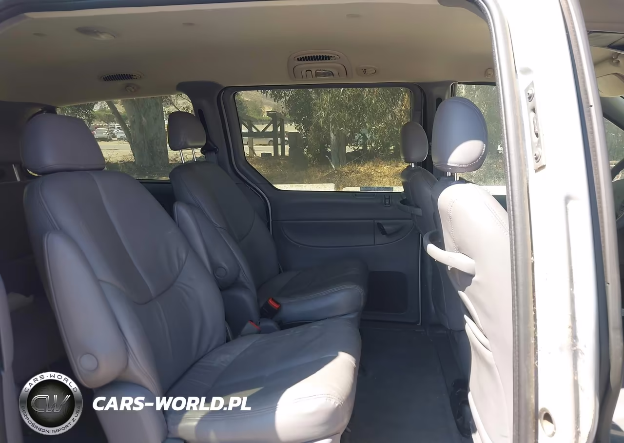 2000 Dodge Grand Caravan Es VIN:1B4GP74L7YB522709 - 8