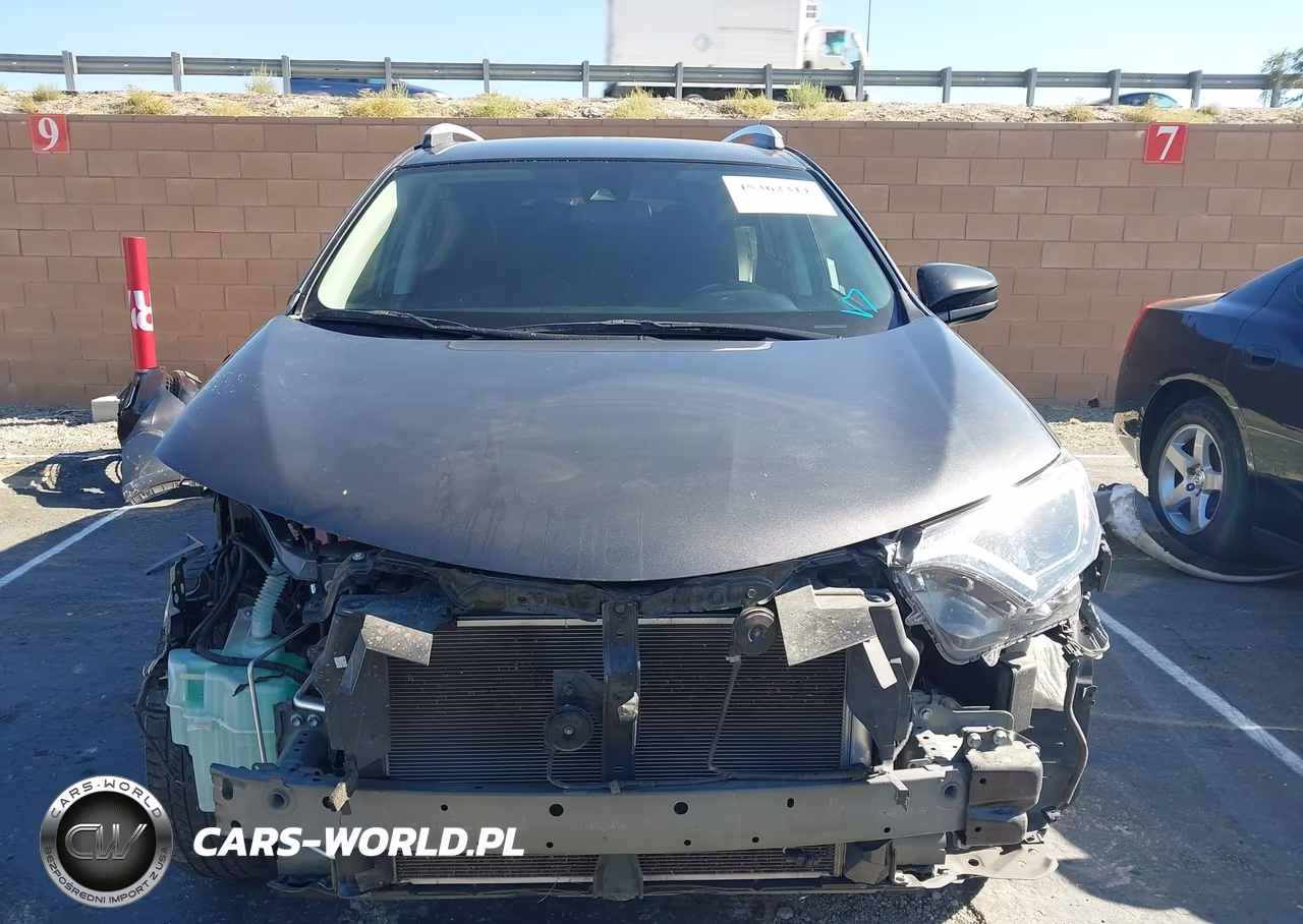 2018 Toyota Rav4 Le VIN:2T3ZFREV1JW516640 - 13