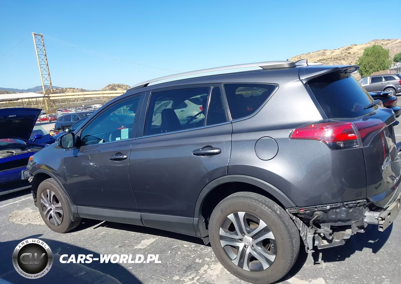 2018 Toyota Rav4 Le VIN:2T3ZFREV1JW516640 - 15