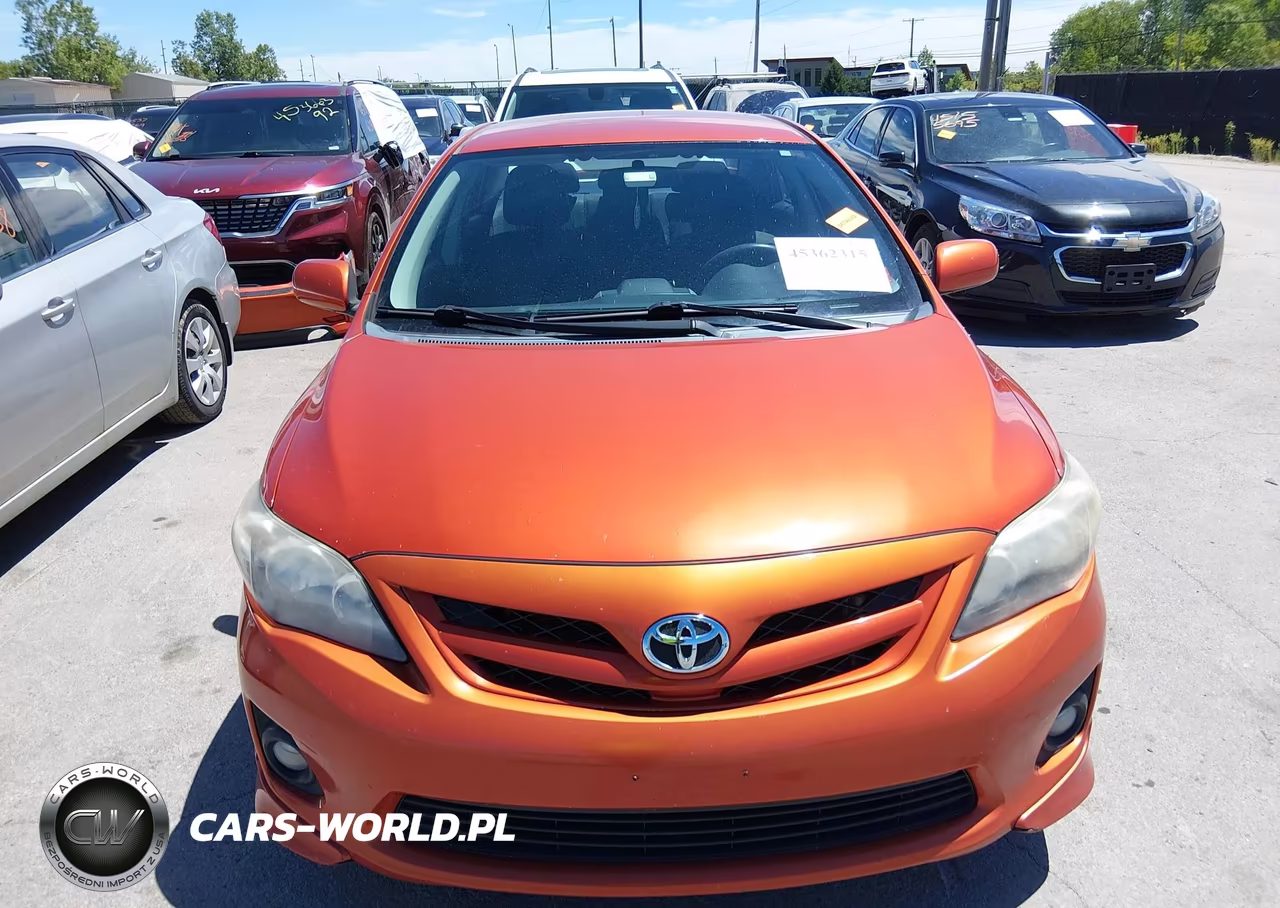 2013 Toyota Corolla S Special Edition VIN:2T1BU4EE8DC073220 - 13
