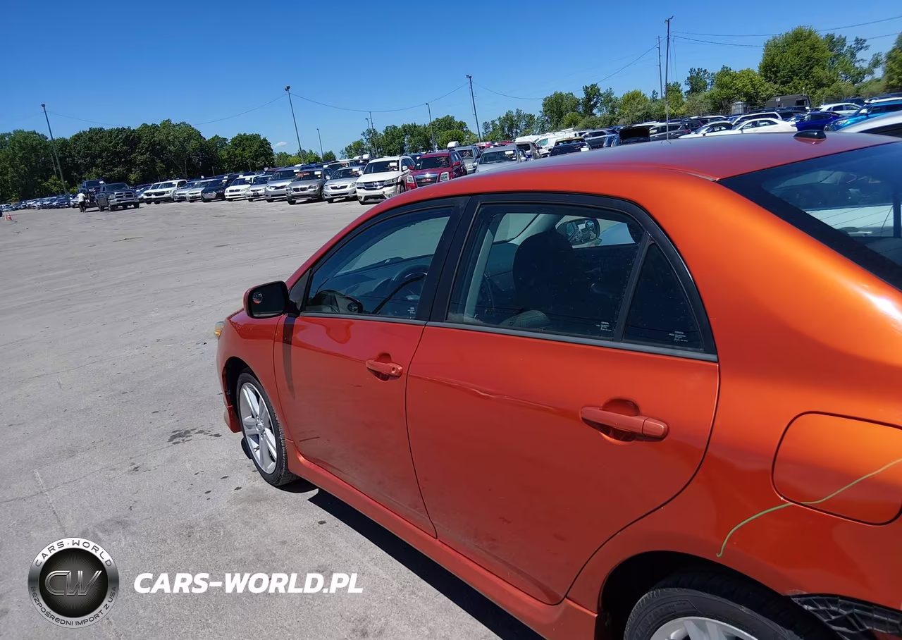 2013 Toyota Corolla S Special Edition VIN:2T1BU4EE8DC073220 - 15