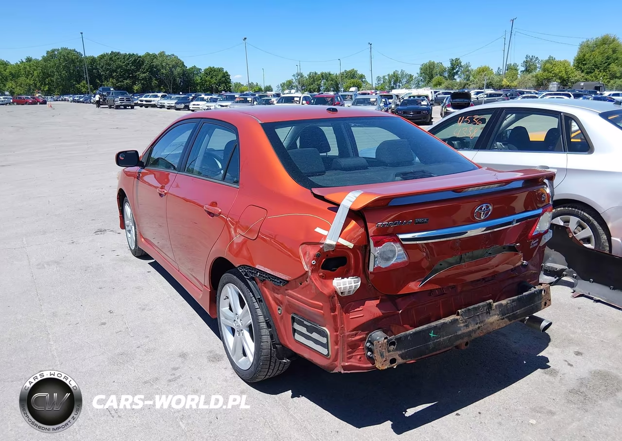 2013 Toyota Corolla S Special Edition VIN:2T1BU4EE8DC073220 - 3