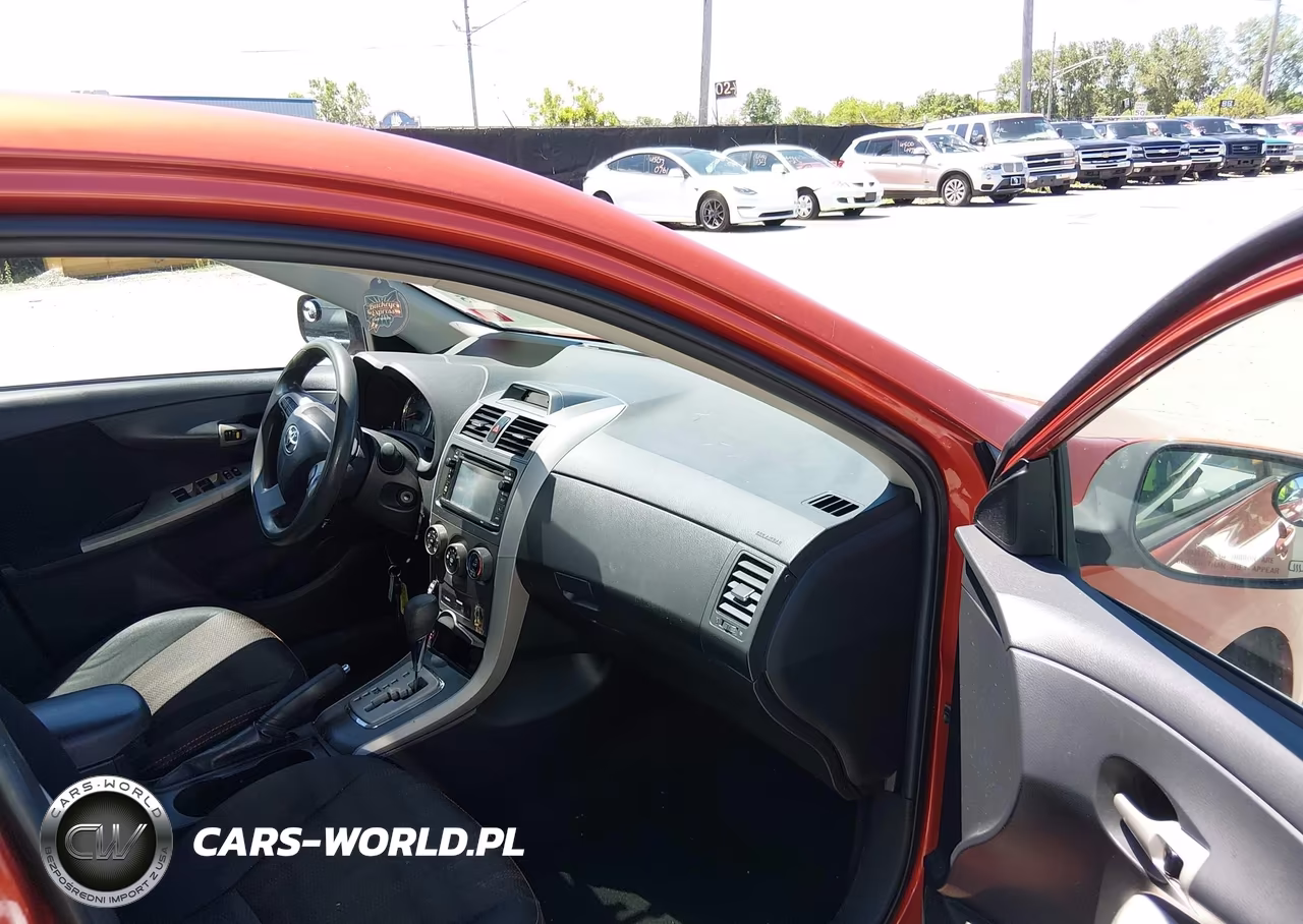 2013 Toyota Corolla S Special Edition VIN:2T1BU4EE8DC073220 - 5