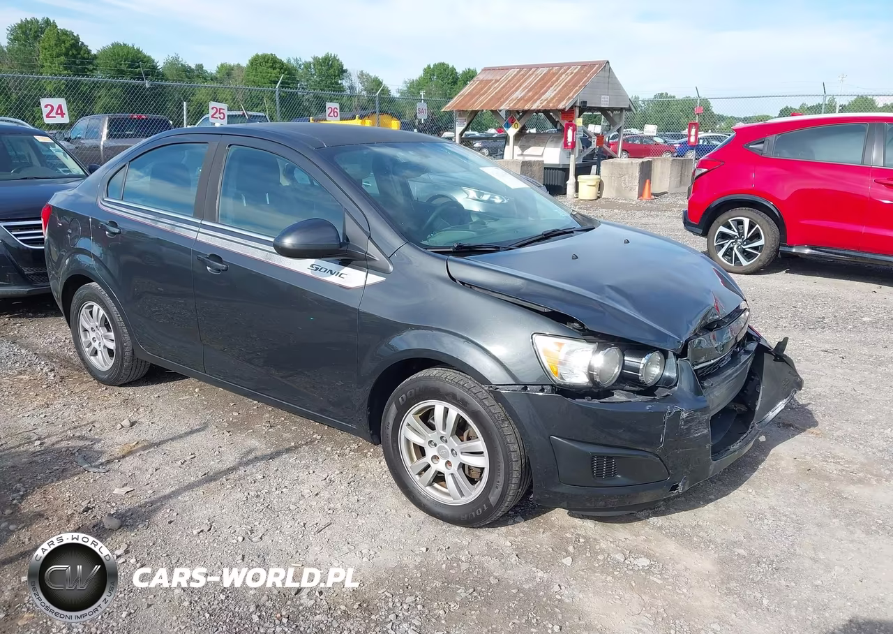 2014 Chevrolet Sonic Lt Auto – zdjęcie 1 z 13