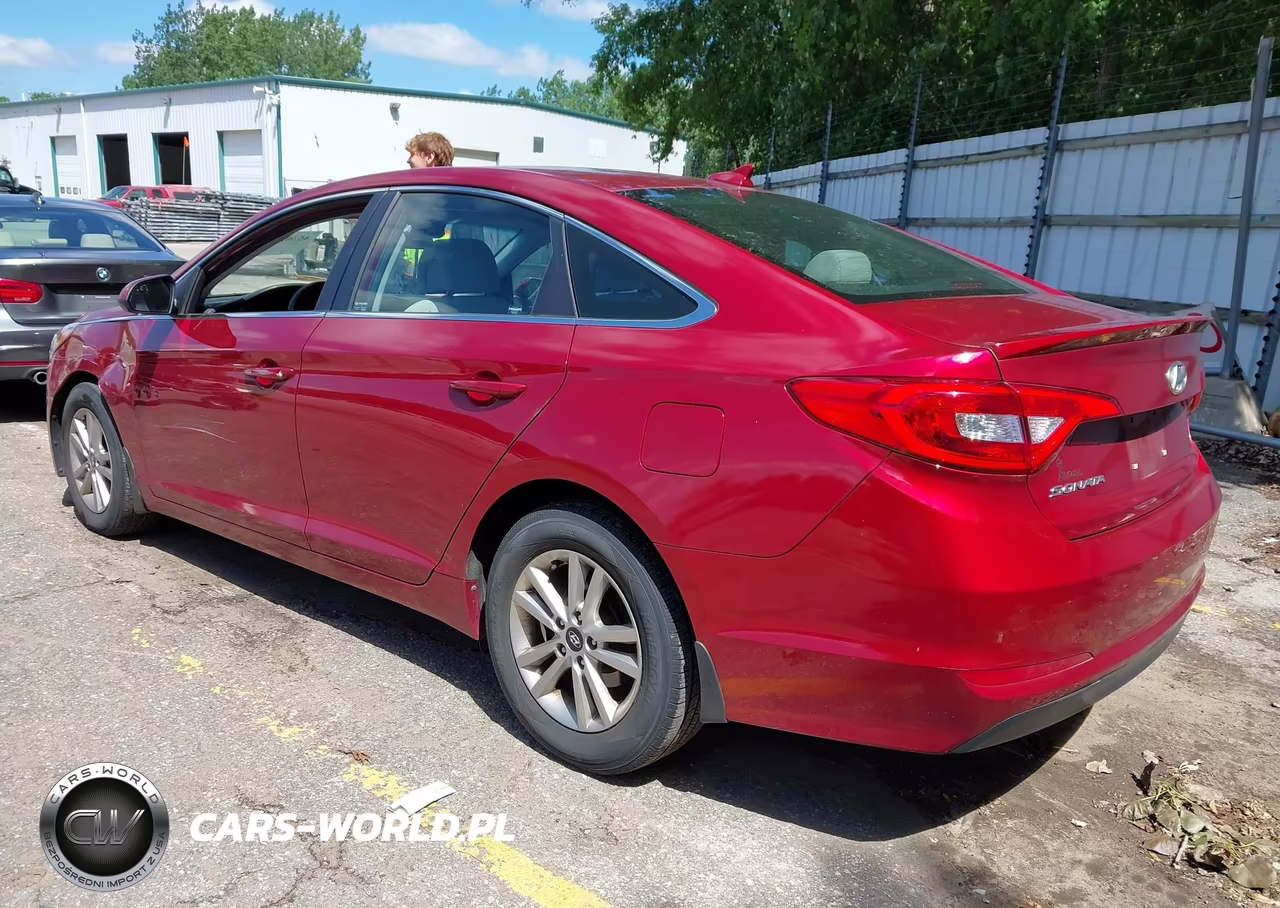 2015 Hyundai Sonata Se VIN:5NPE24AF3FH144261 - 3