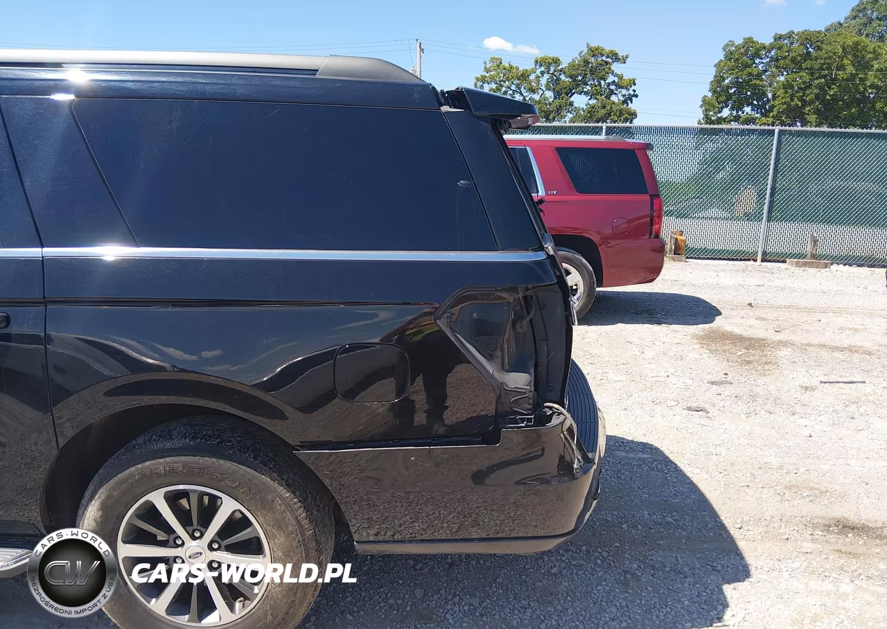 2018 Ford Expedition Max Xlt VIN:1FMJK1JT6JEA63911 - 18