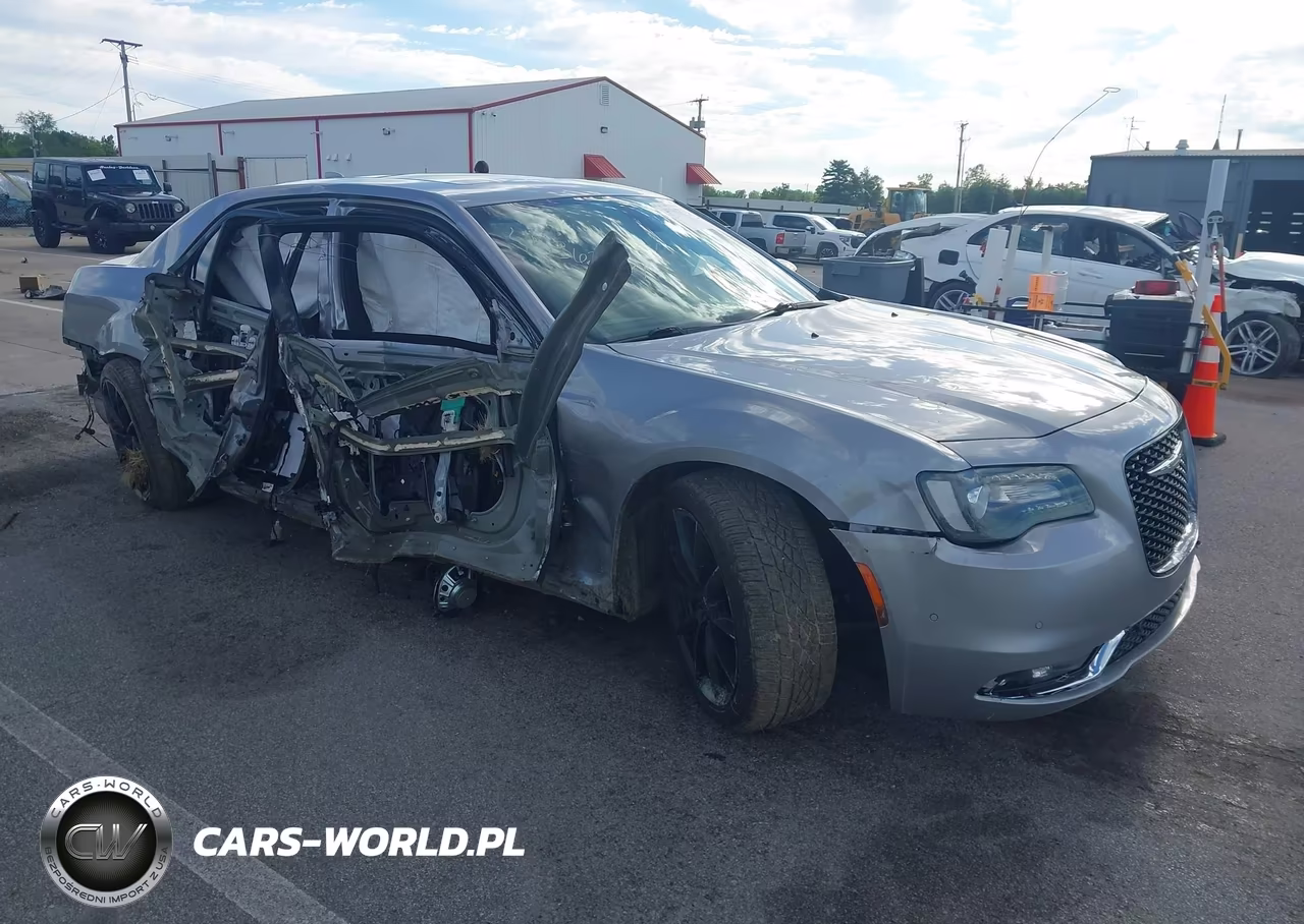 2016 Chrysler 300 300S – zdjęcie 1 z 17