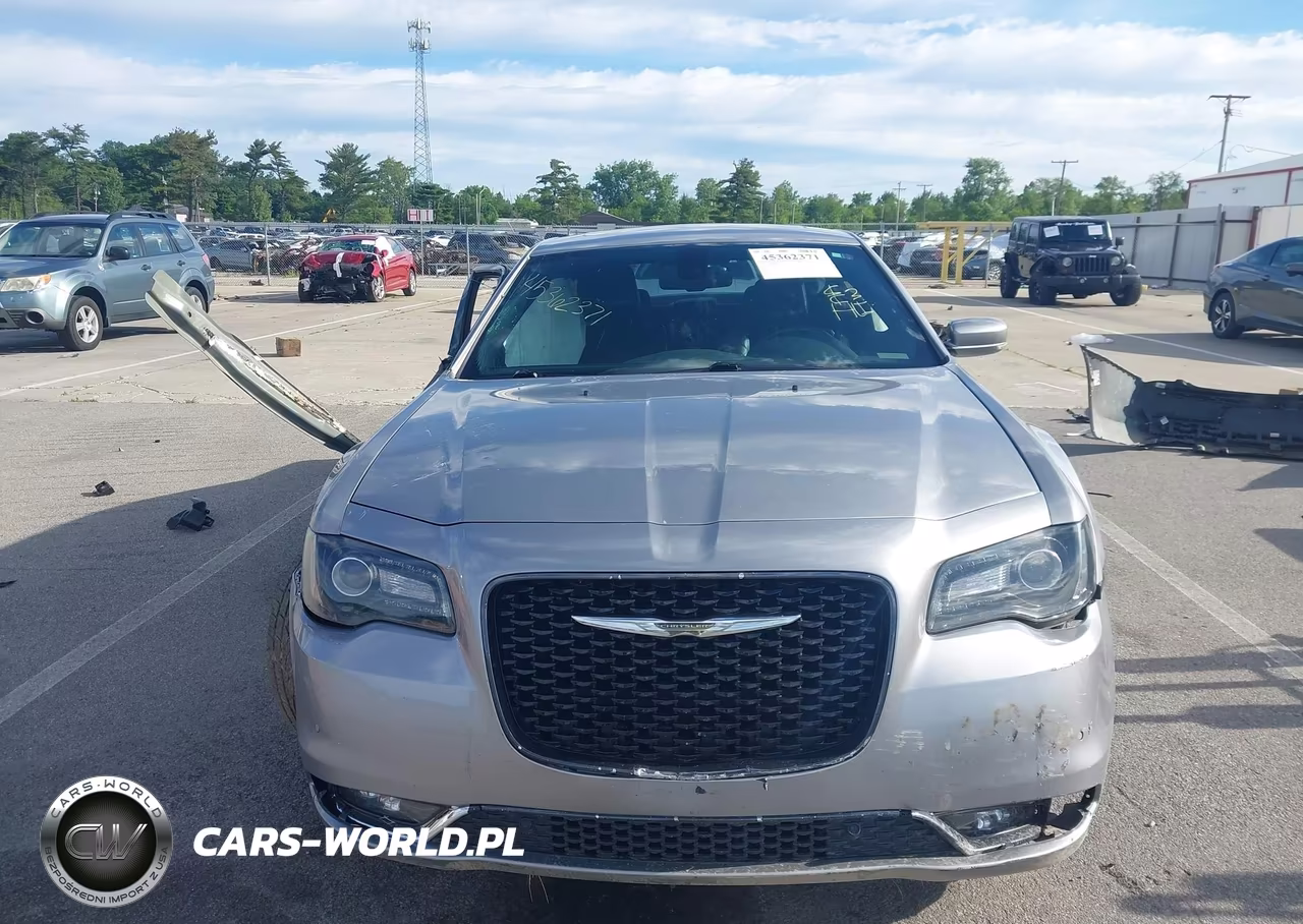 2016 Chrysler 300 300S VIN:2C3CCAGG6GH162075 - 13