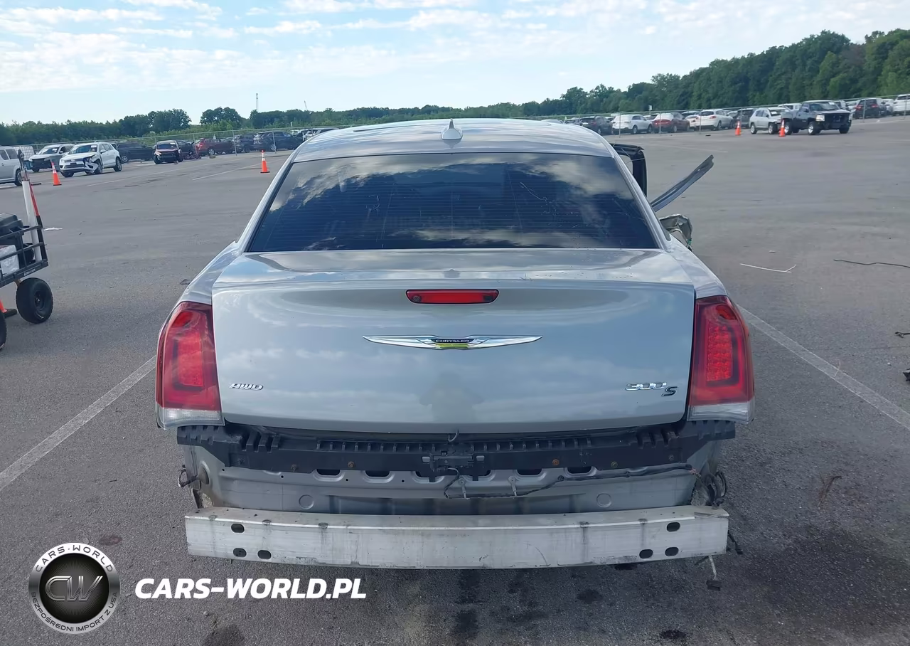 2016 Chrysler 300 300S VIN:2C3CCAGG6GH162075 - 17