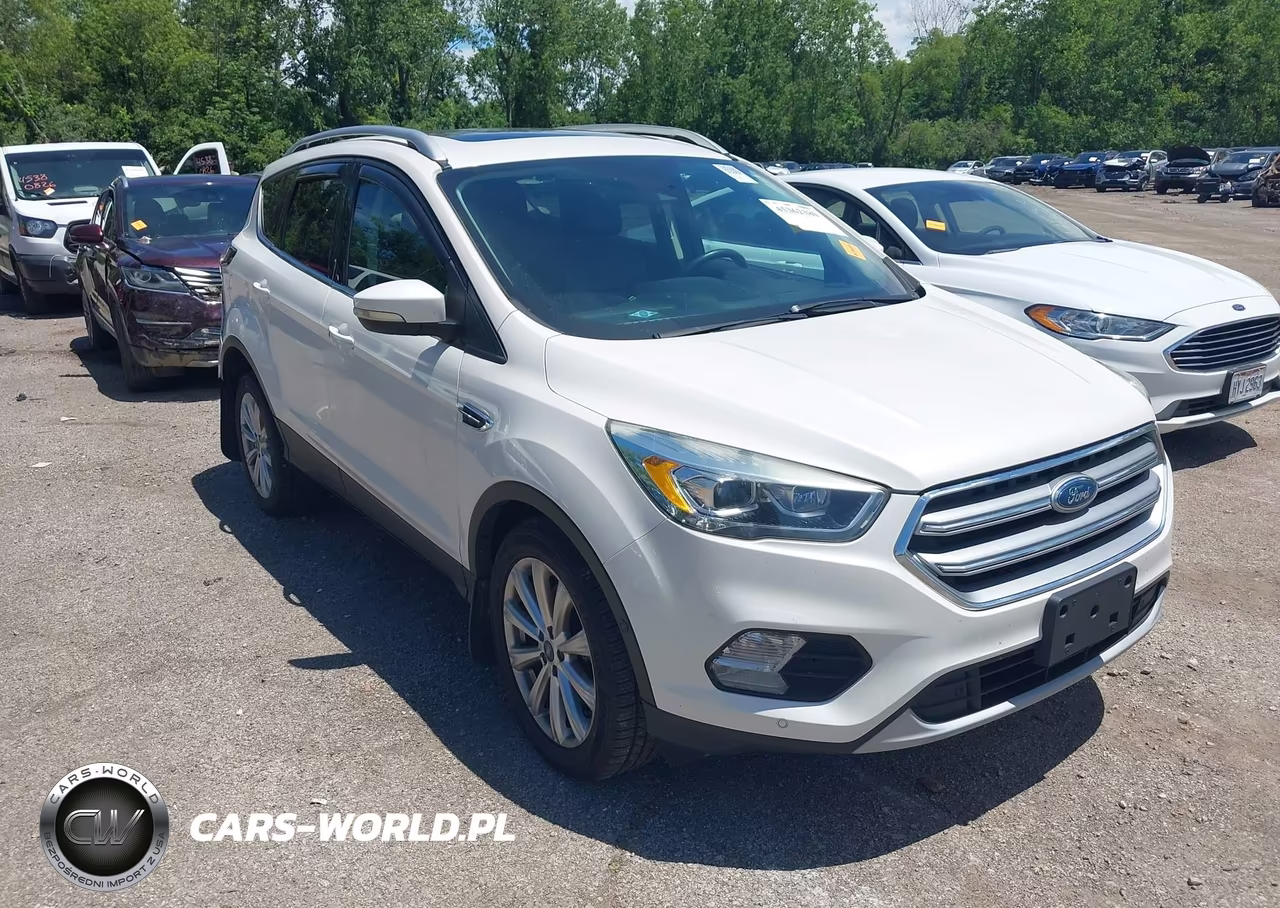 2017 Ford Escape Titanium – zdjęcie 1 z 16