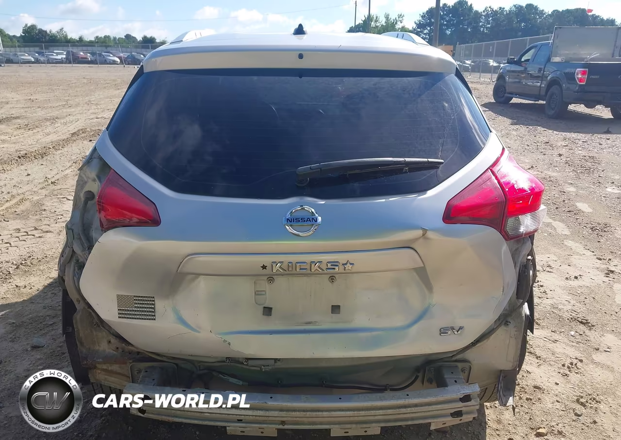 2019 Nissan Kicks Sv VIN:3N1CP5CU9KL551119 - 6