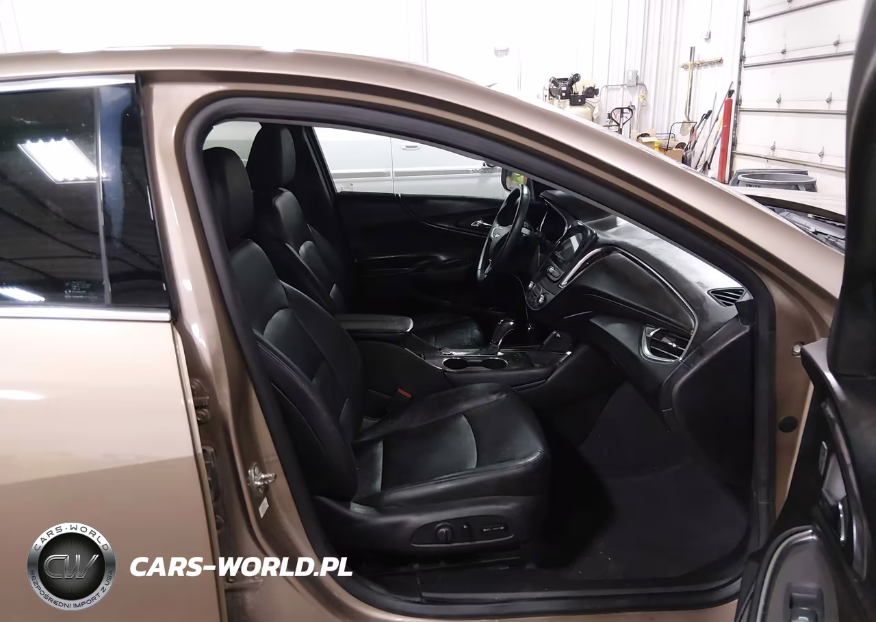 2018 Chevrolet Malibu Hybrid VIN:1G1ZF5SU5JF120855 - 5