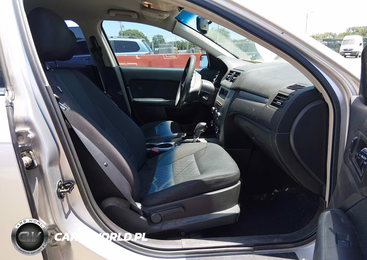 2012 Ford Fusion Se VIN:3FAHP0HA9CR402833 - 5