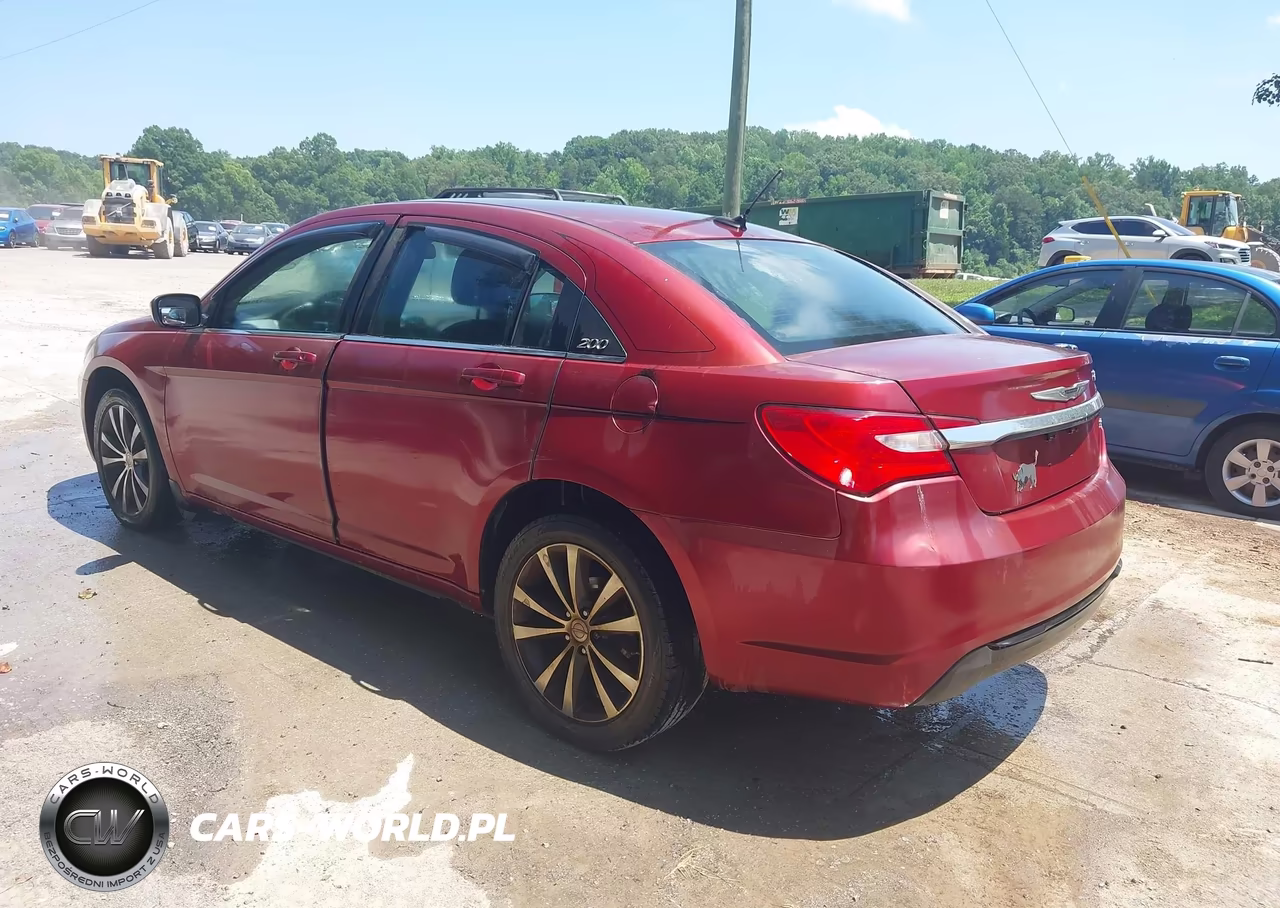 2013 Chrysler 200 Touring VIN:1C3CCBBB3DN584681 - 3
