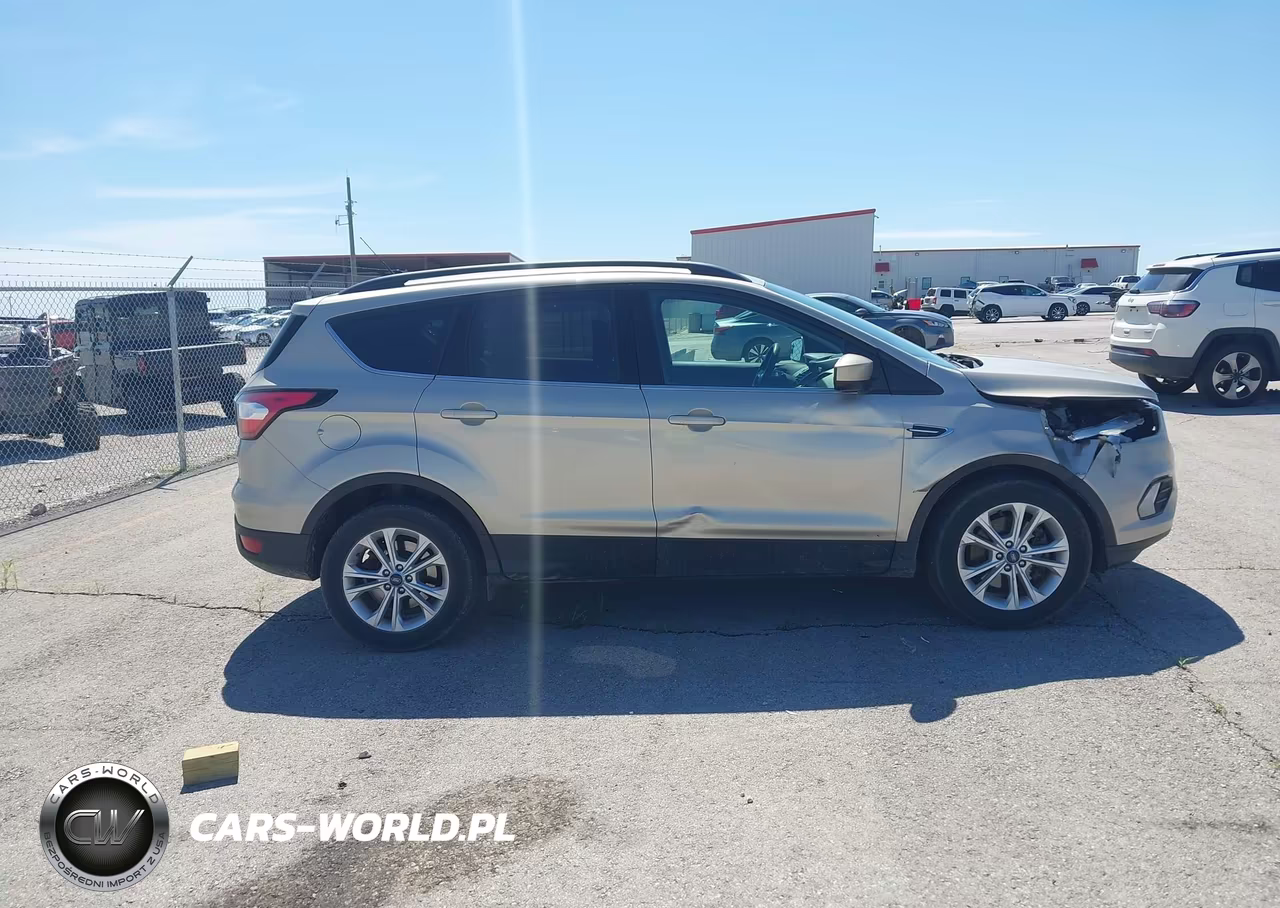 2018 Ford Escape Se VIN:1FMCU9GD3JUB70891 - 13