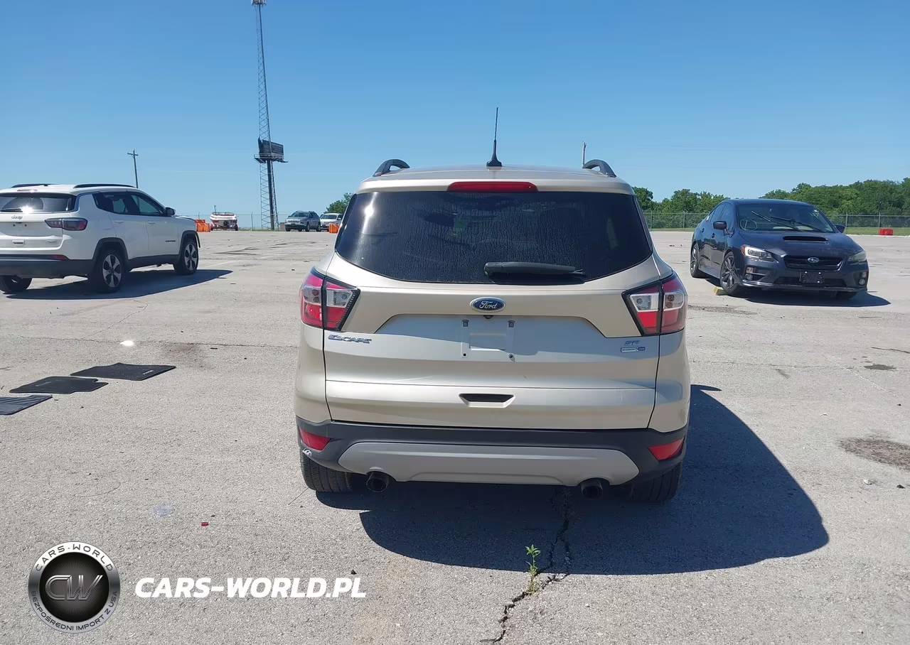 2018 Ford Escape Se VIN:1FMCU9GD3JUB70891 - 16