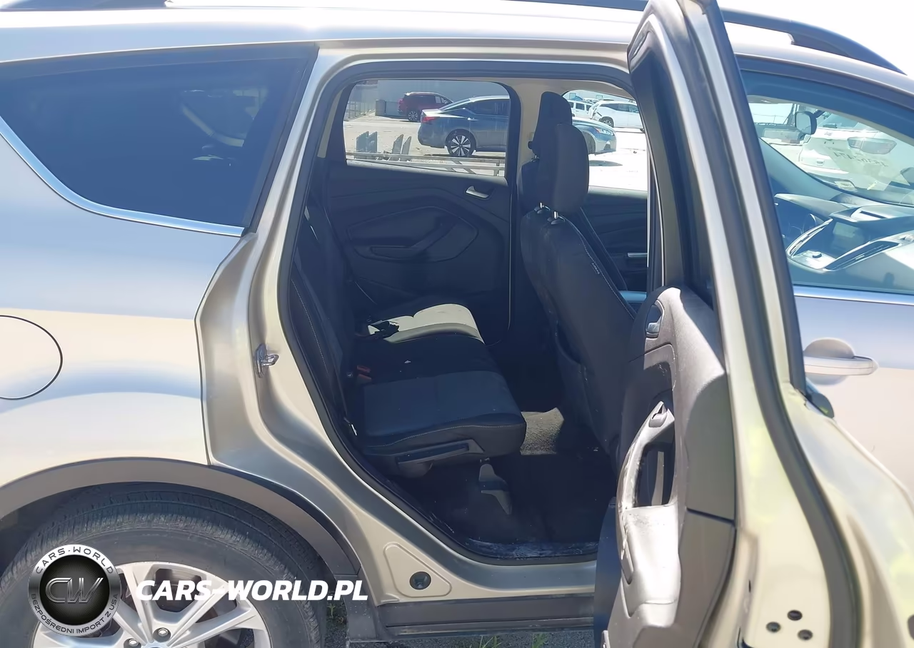 2018 Ford Escape Se VIN:1FMCU9GD3JUB70891 - 8