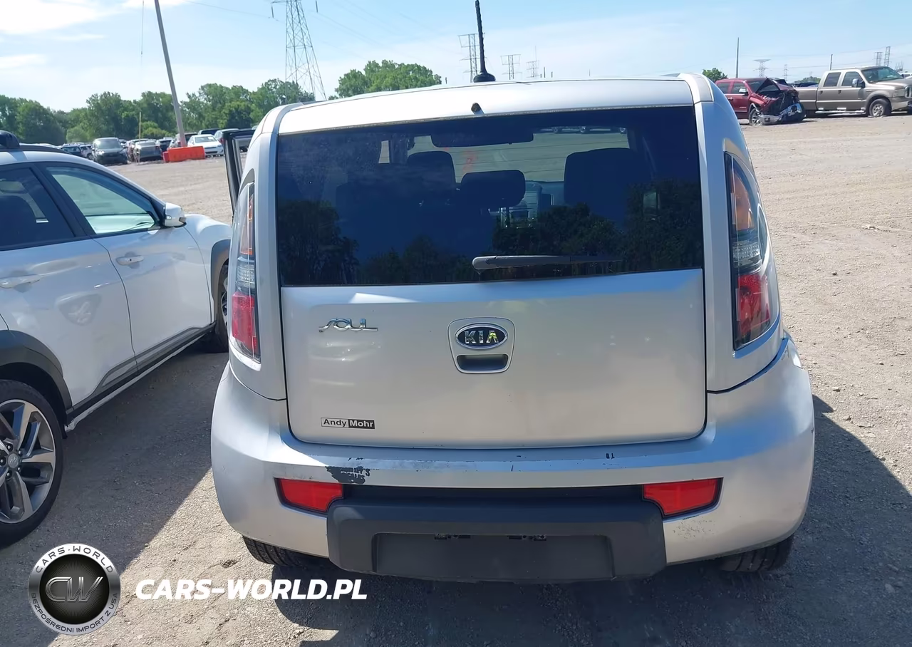 2011 Kia Soul + VIN:KNDJT2A27B7711597 - 6