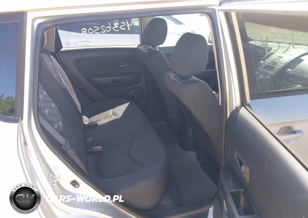 2011 Kia Soul + VIN:KNDJT2A27B7711597 - 8