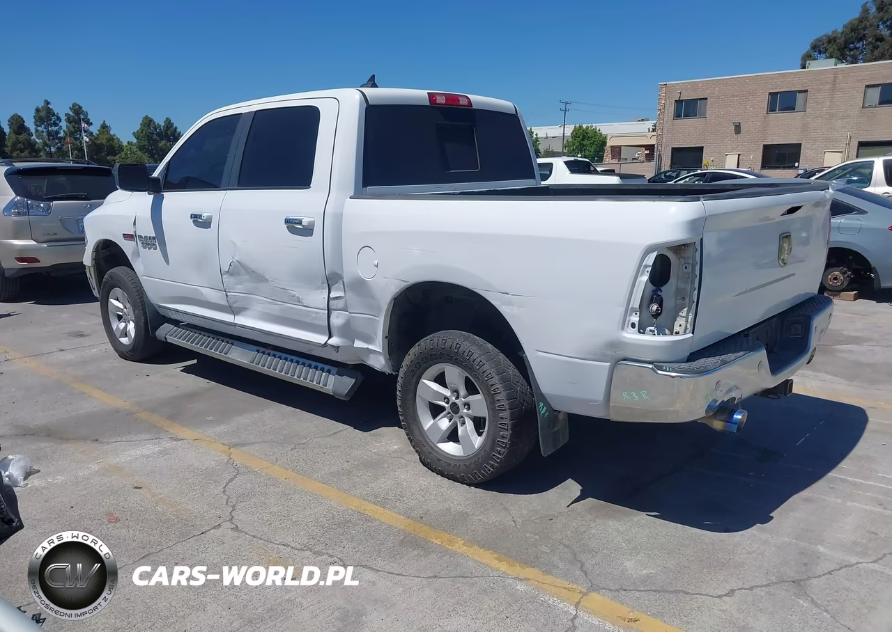 2018 Ram 1500 Big Horn 4X4 5'7 Box VIN:1C6RR7LMXJS354870 - 3