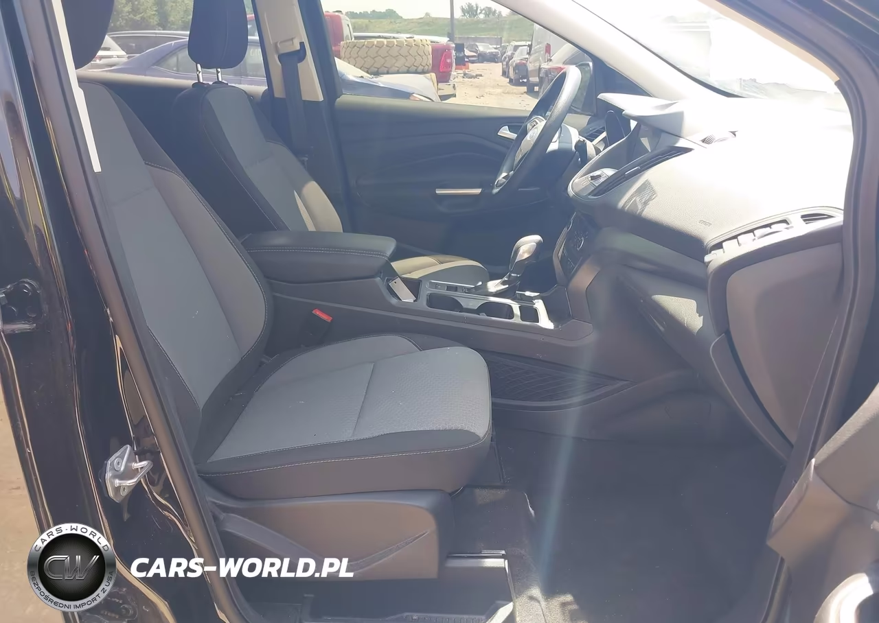 2019 Ford Escape Se VIN:1FMCU9GD0KUB83843 - 5