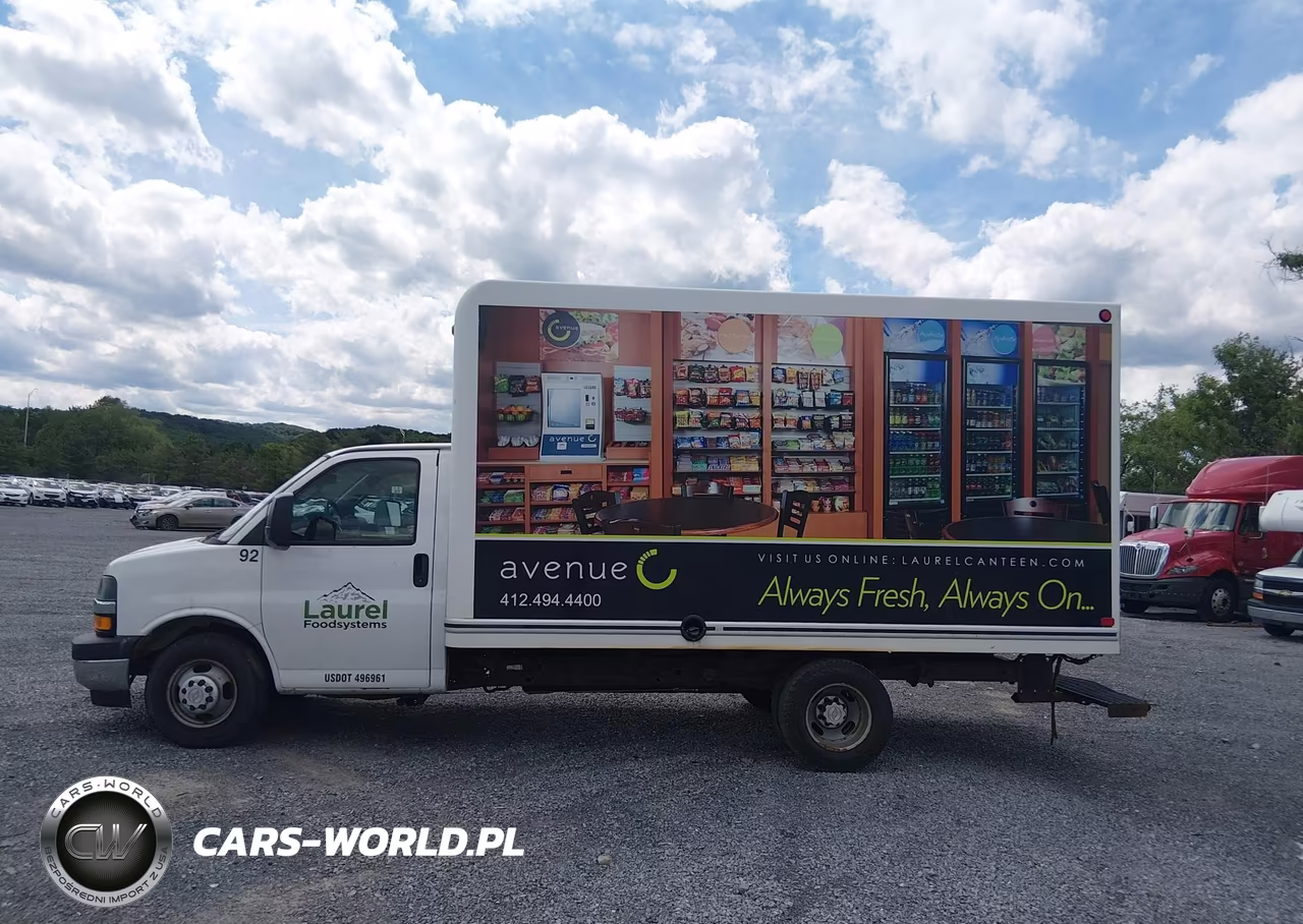 2017 Chevrolet Express Cutaway Work Van VIN:1HA3GSCG6HN004075 - 14