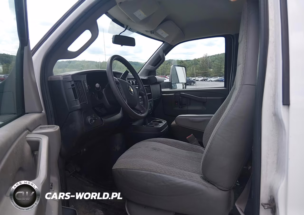 2017 Chevrolet Express Cutaway Work Van VIN:1HA3GSCG6HN004075 - 7