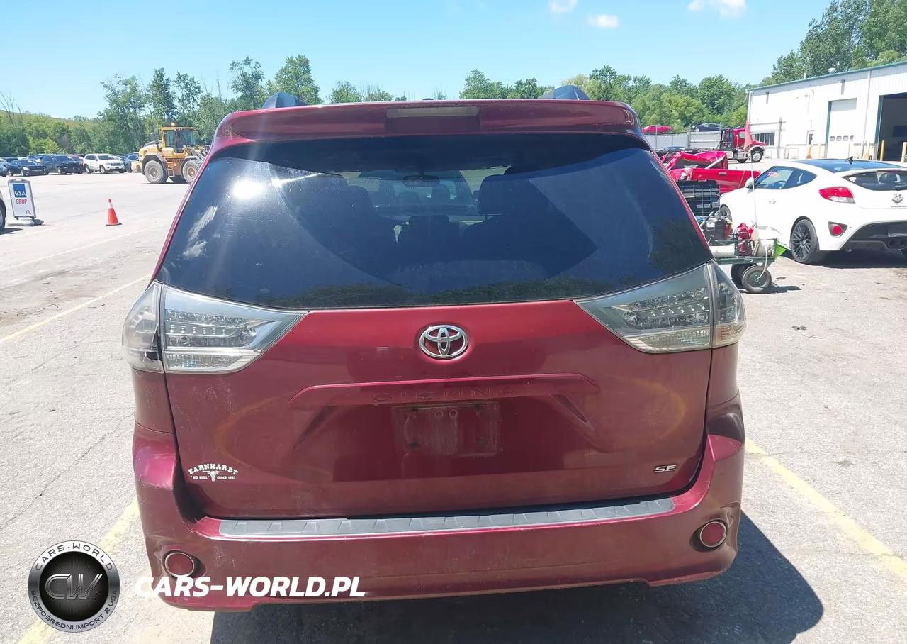2014 Toyota Sienna Se 8 Passenger VIN:5TDXK3DCXES519348 - 16