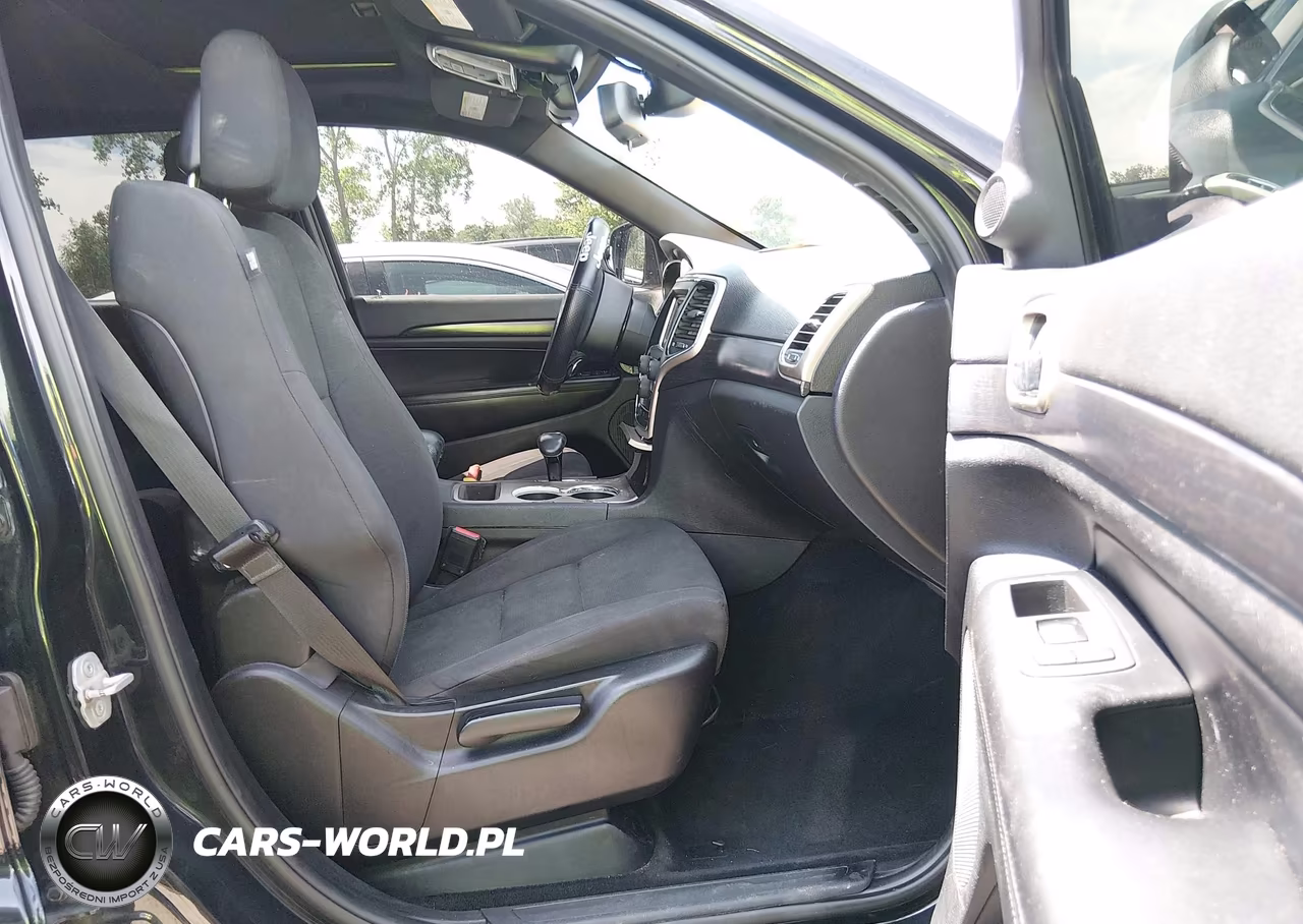 2014 Jeep Grand Cherokee Laredo VIN:1C4RJFAG4EC128086 - 5