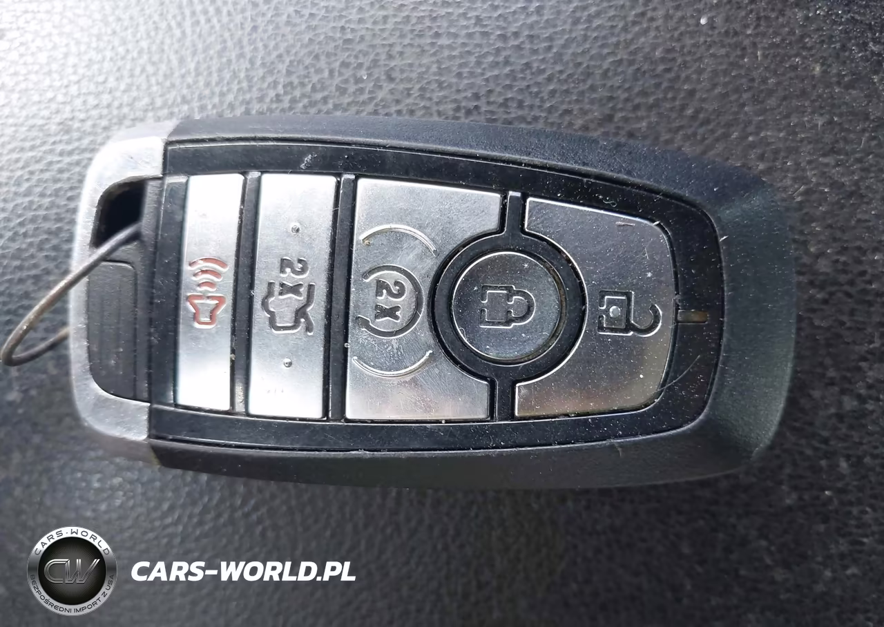 2020 Ford Fusion Plug-In Hybrid Titanium VIN:3FA6P0SU8LR225735 - 11