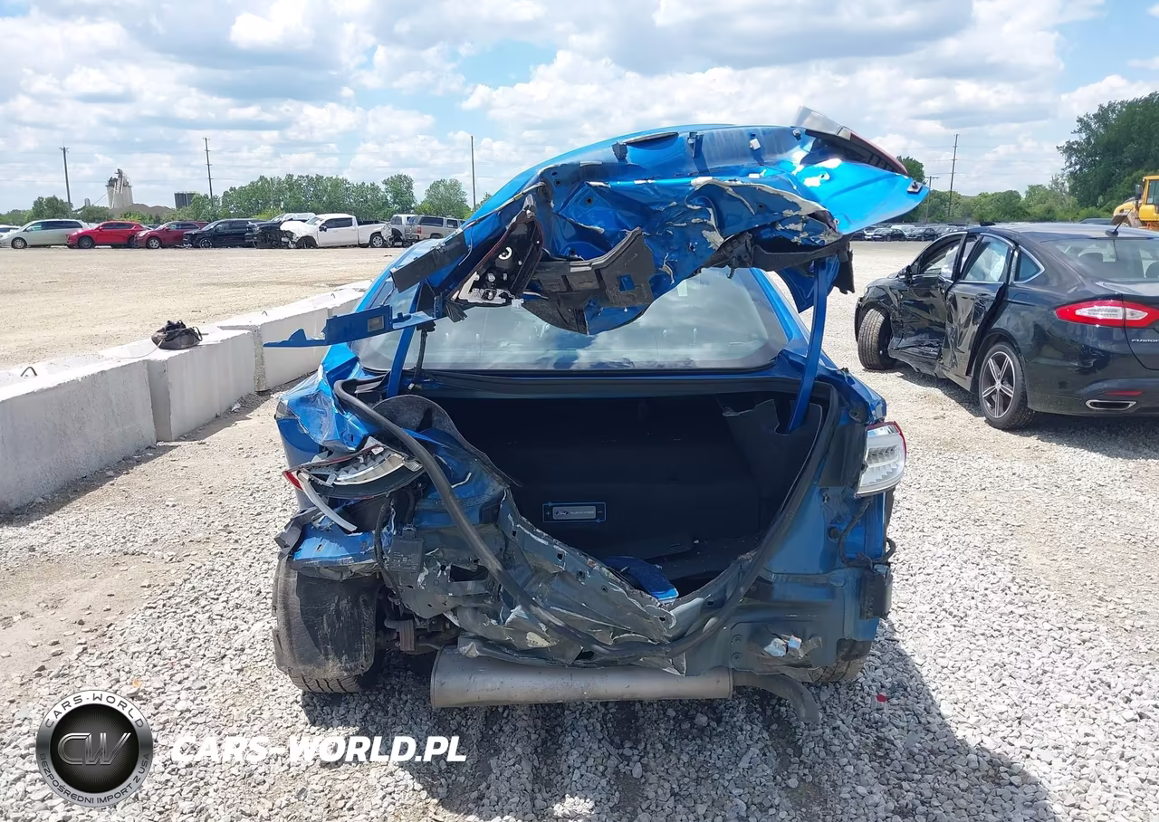2020 Ford Fusion Plug-In Hybrid Titanium VIN:3FA6P0SU8LR225735 - 17