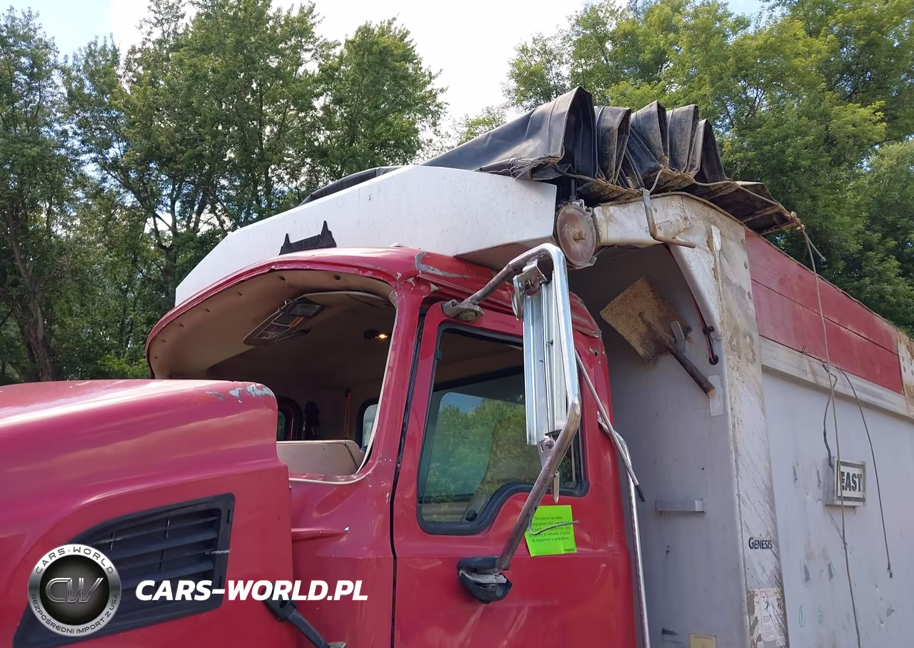 2005 Mack 700 Cv700 VIN:1M2AG10C95M024843 - 15