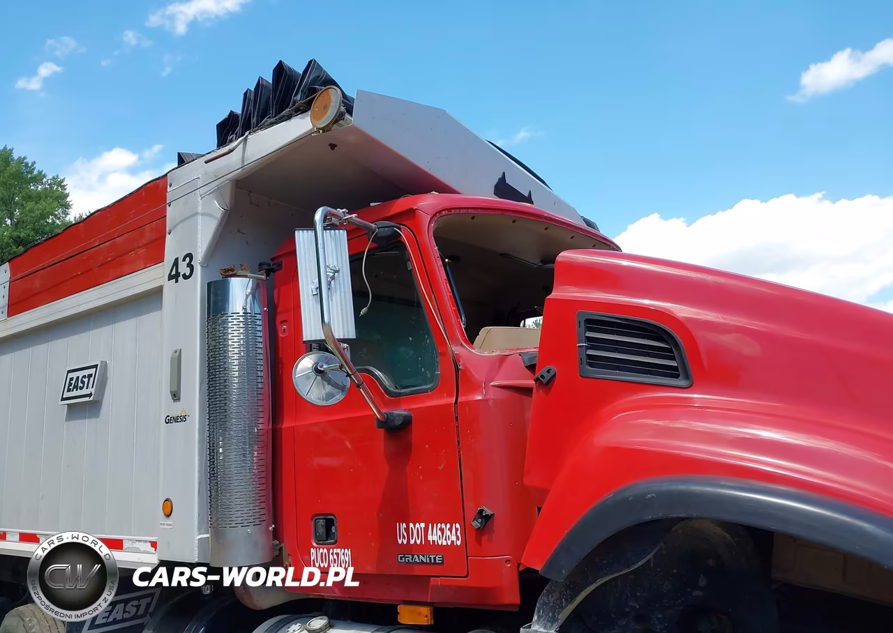2005 Mack 700 Cv700 VIN:1M2AG10C95M024843 - 16