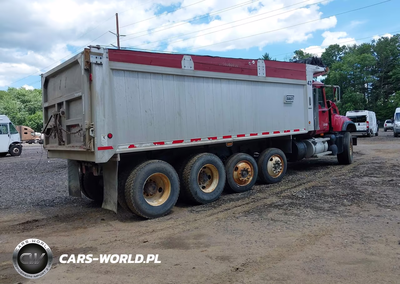 2005 Mack 700 Cv700 VIN:1M2AG10C95M024843 - 4