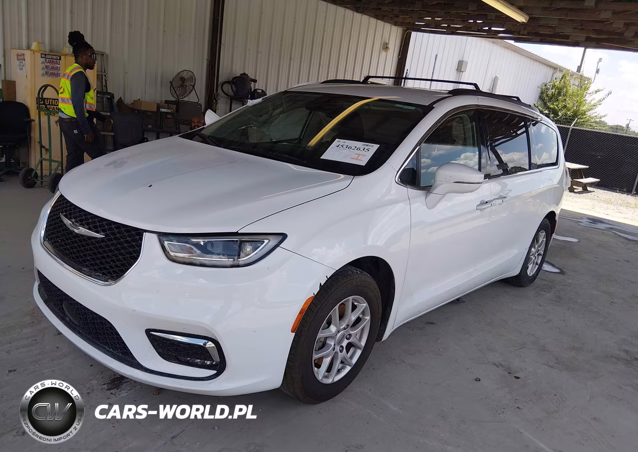 2022 Chrysler Pacifica Touring L VIN:2C4RC1BG6NR182072 - 2