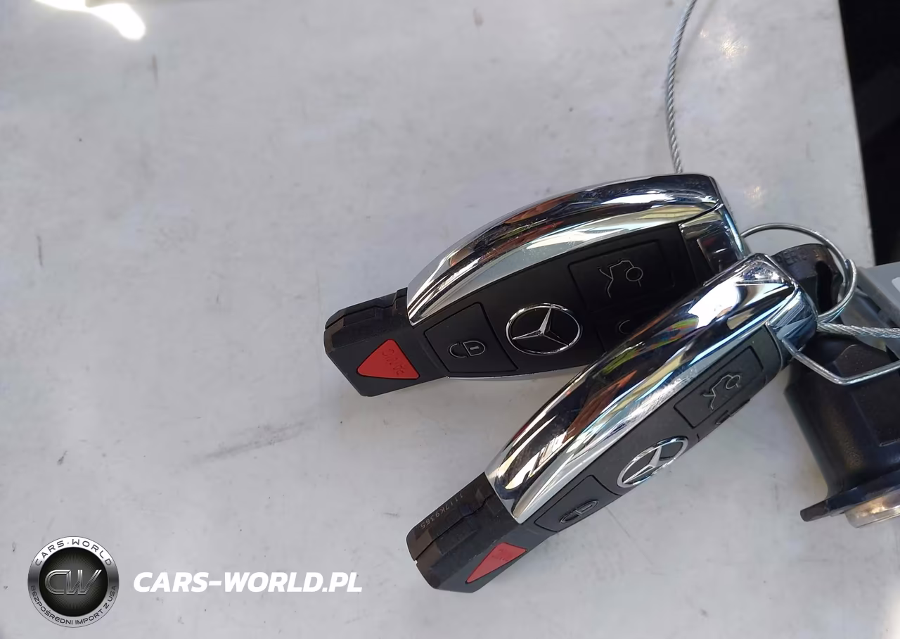 2017 Mercedes-Benz C 300 VIN:55SWF4JB2HU227637 - 11