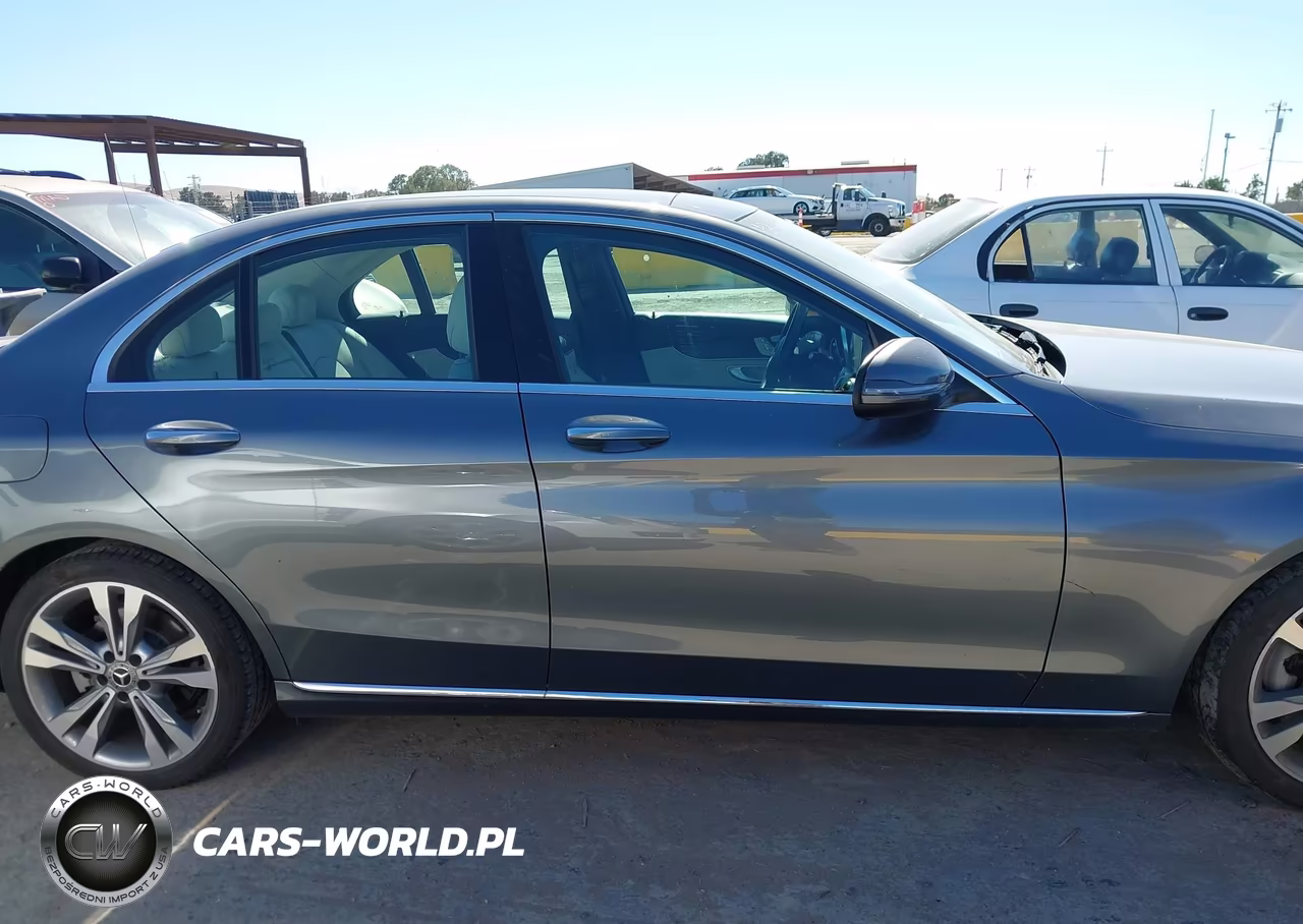 2017 Mercedes-Benz C 300 VIN:55SWF4JB2HU227637 - 13