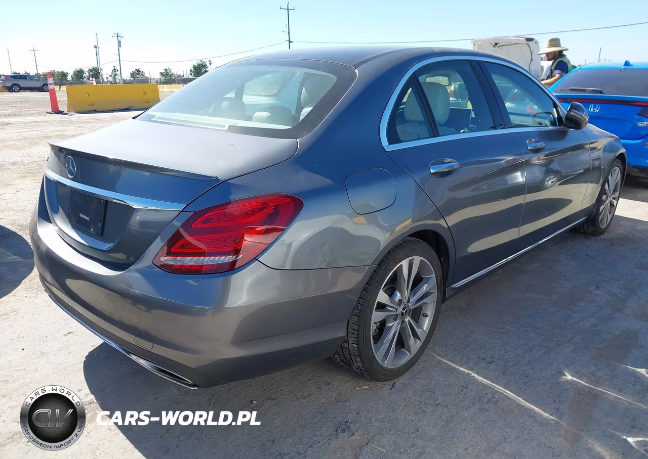 2017 Mercedes-Benz C 300 VIN:55SWF4JB2HU227637 - 4