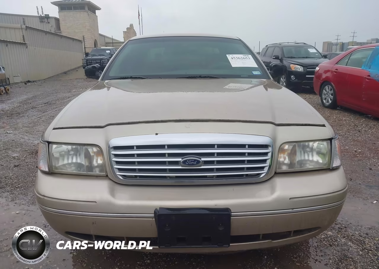 2000 Ford Crown Victoria VIN:2FAFP73W7YX125627 - 13