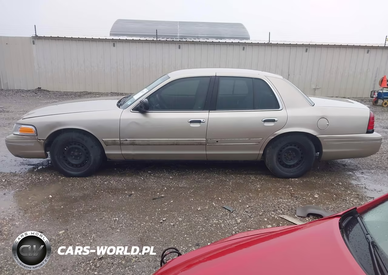 2000 Ford Crown Victoria VIN:2FAFP73W7YX125627 - 15