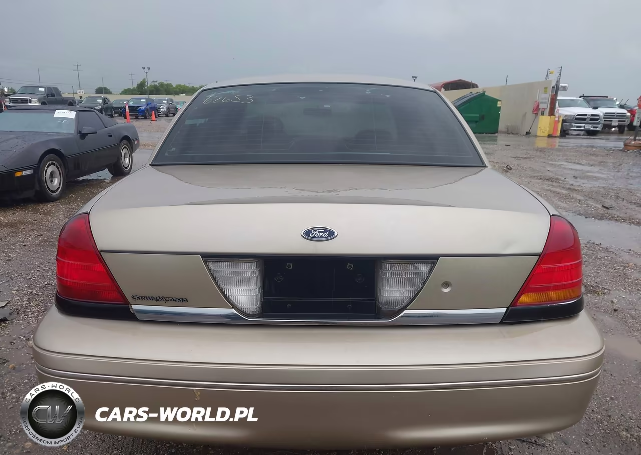 2000 Ford Crown Victoria VIN:2FAFP73W7YX125627 - 17