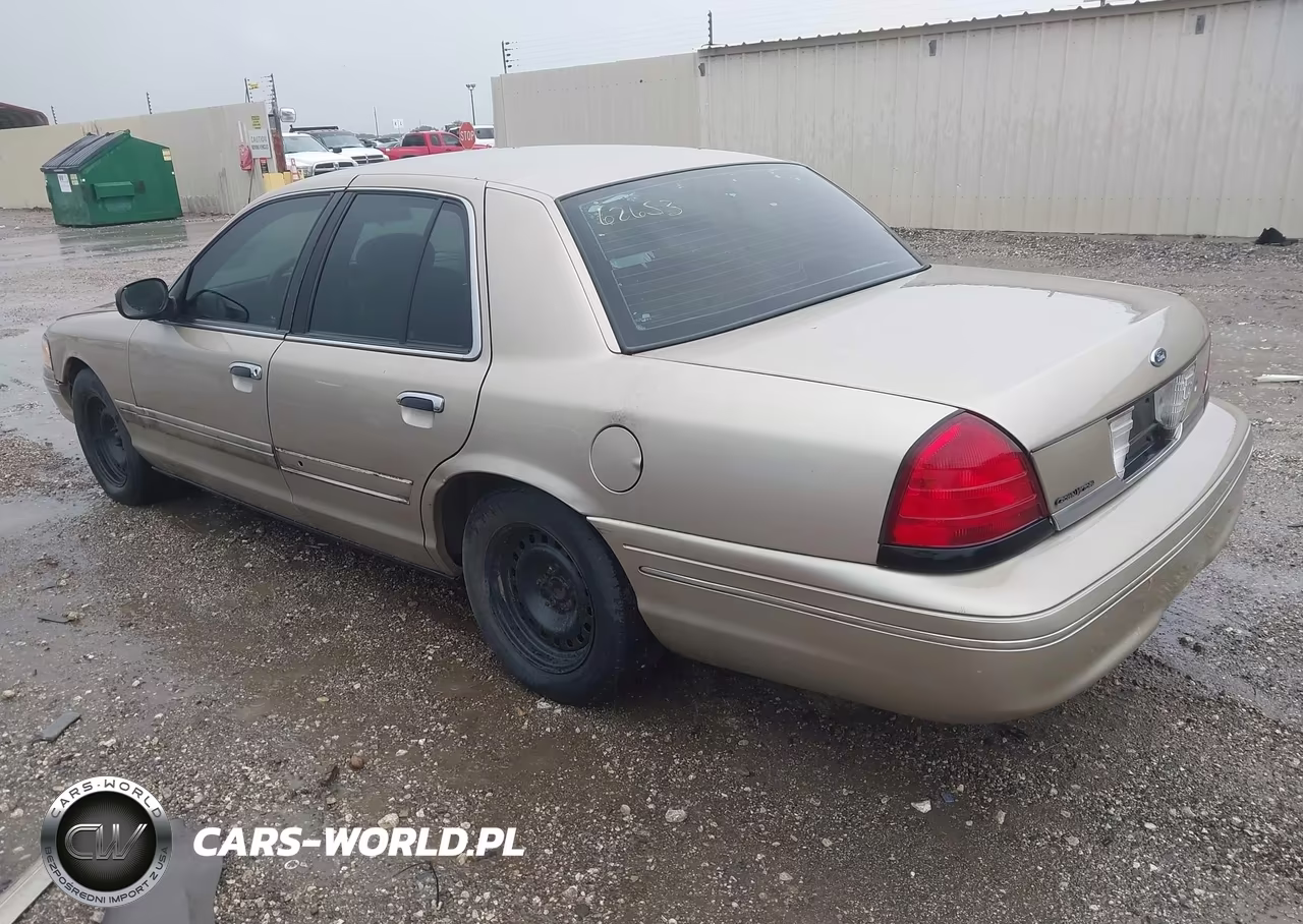 2000 Ford Crown Victoria VIN:2FAFP73W7YX125627 - 3