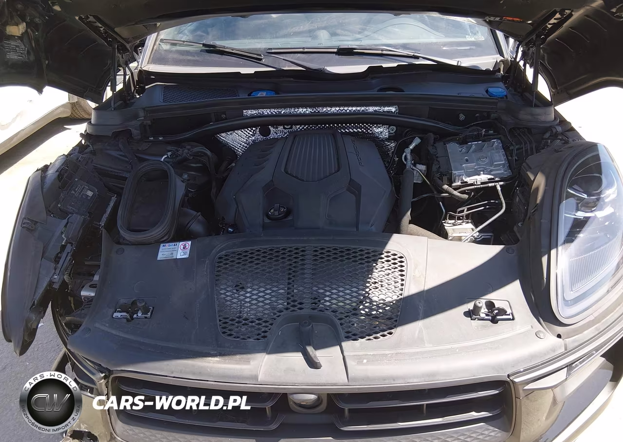 2024 Porsche Macan T VIN:WP1AA2A50RLB08667 - 10