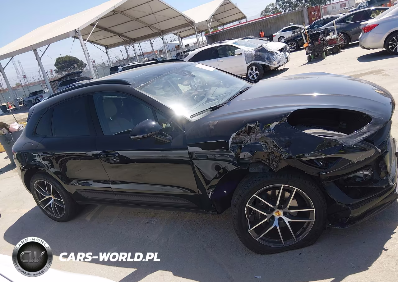 2024 Porsche Macan T VIN:WP1AA2A50RLB08667 - 12