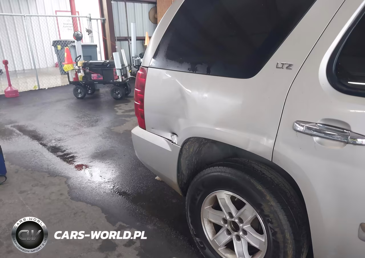 2007 Chevrolet Tahoe Lt VIN:1GNFC13027R142396 - 12